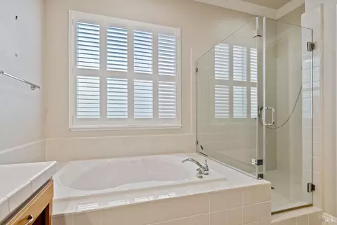 1358 Swainson Ct, Vallejo, CA 94591 photo 25