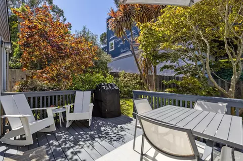 Exterior - 614 Wateree St, Sausalito, CA 94965 photo 3 of 8