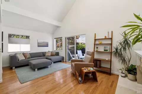 Living - 614 Wateree St, Sausalito, CA 94965 photo 1 of 1