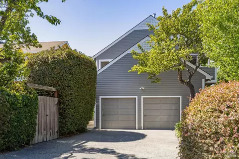Exterior - 614 Wateree St, Sausalito, CA 94965 photo 8 of 8