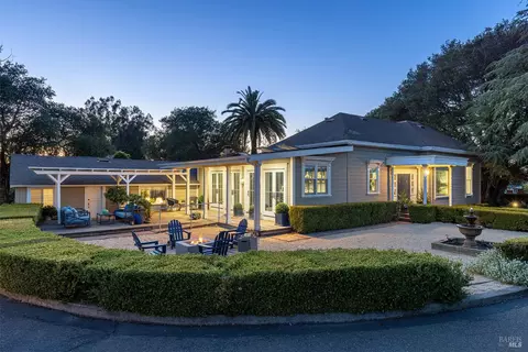 2349 Magnolia Ave, Petaluma, CA 94952