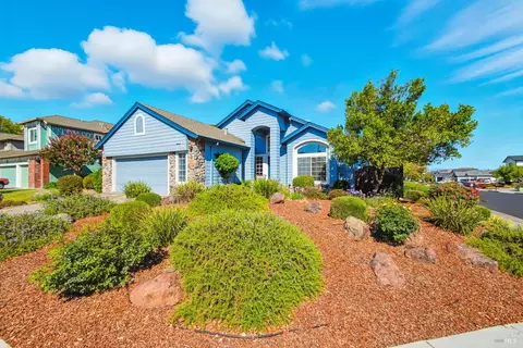 1761 Kerry Ln, Santa Rosa, CA 95403
