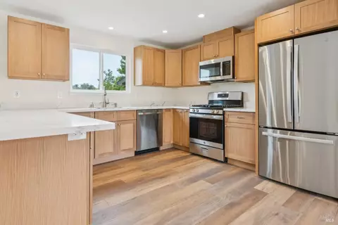 6700 Moro St, Petaluma, CA 94952