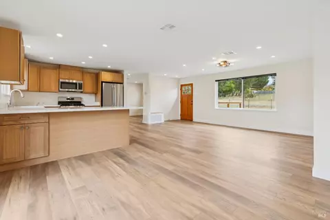 6700 Moro St, Petaluma, CA 94952 photo 9