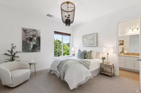 Bedroom - 3747 Beartooth Ln, Napa, CA 94558 photo 5 of 7