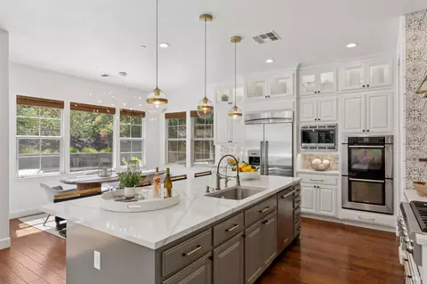 Kitchen - 3747 Beartooth Ln, Napa, CA 94558 photo 8 of 10