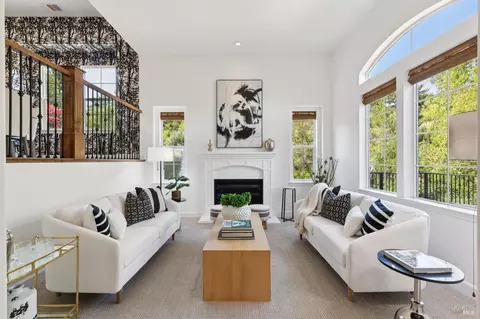 Living - 3747 Beartooth Ln, Napa, CA 94558 photo 3 of 3