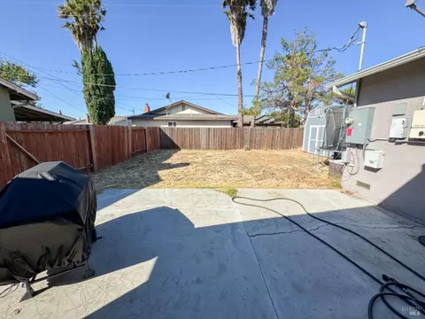 2065 Robin Dr, Fairfield, CA 94533 photo 51