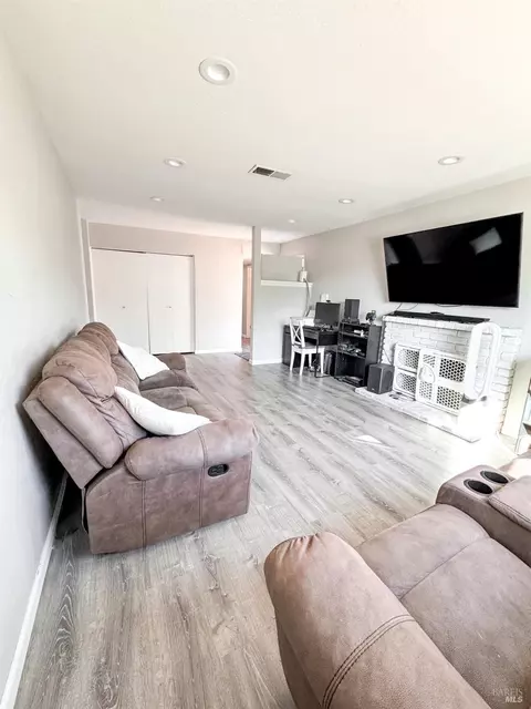 2065 Robin Dr, Fairfield, CA 94533 photo 14
