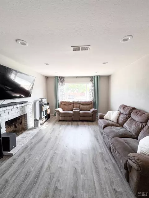 2065 Robin Dr, Fairfield, CA 94533 photo 16