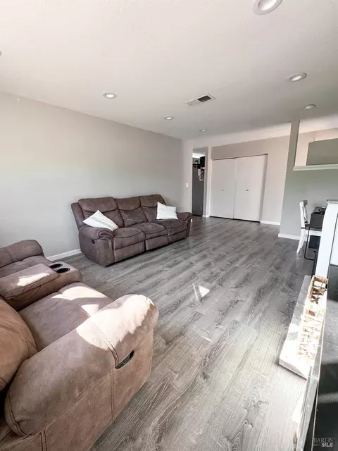 2065 Robin Dr, Fairfield, CA 94533 photo 17