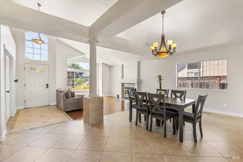 Other - 687 Natalie Dr, Windsor, CA 95492 photo 2 of 11