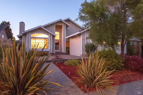 Exterior - 687 Natalie Dr, Windsor, CA 95492 photo 13 of 13