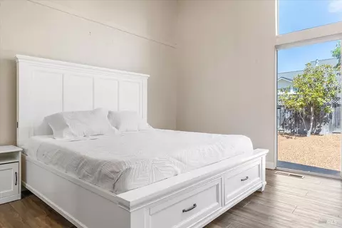 Bedroom - 687 Natalie Dr, Windsor, CA 95492 photo 3 of 8
