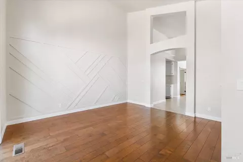 Living - 687 Natalie Dr, Windsor, CA 95492 photo 6 of 6