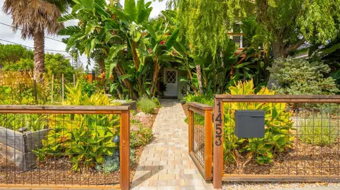 1453 E 4th St, Benicia, CA 94510