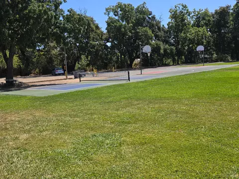 Exterior - 488 Edwin Dr, Vacaville, CA 95687 photo 5 of 5
