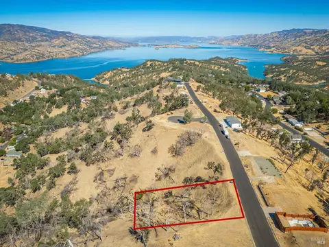 1099 Westridge Dr, Napa, CA 94558