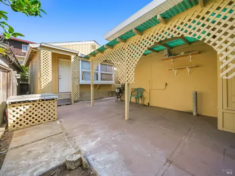 Exterior - 1717 Marin Ave, Berkeley, CA 94707 photo 5 of 8