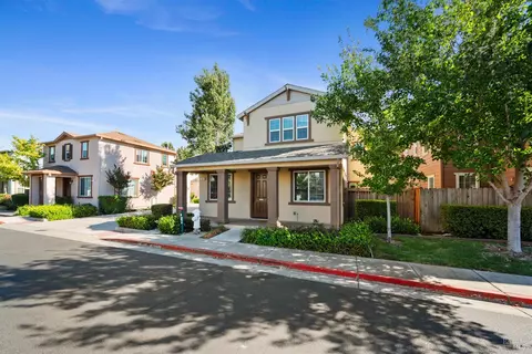 141 Summertime Ln, Suisun City, CA 94585