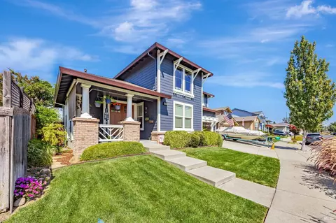 Exterior - 8453 Trione Cir, Windsor, CA 95492 photo 2 of 14