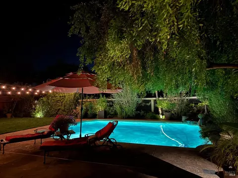 Exterior - 8453 Trione Cir, Windsor, CA 95492 photo 5 of 14