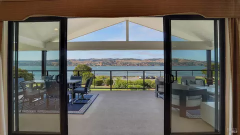 1182 W K St, Benicia, CA 94510