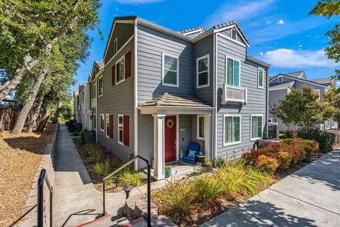 2260 Eva St, Napa, CA 94559 photo 3