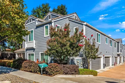 2260 Eva St, Napa, CA 94559 photo 4