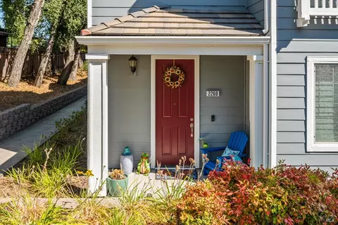 2260 Eva St, Napa, CA 94559 photo 2