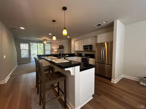 Kitchen - 538 Emily Rose Cir, Windsor, CA 95492 photo 3 of 5