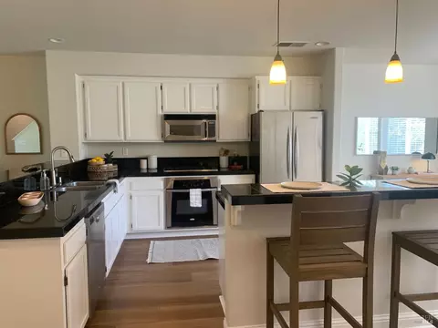 Kitchen - 538 Emily Rose Cir, Windsor, CA 95492 photo 4 of 5