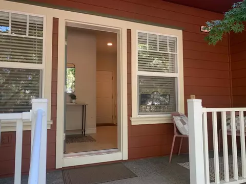 Exterior - 538 Emily Rose Cir, Windsor, CA 95492 photo 4 of 15