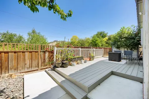 Exterior - 310 Sunrise Way, Vallejo, CA 94591 photo 6 of 8