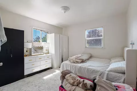 Bedroom - 32 Daniels Ave, Vallejo, CA 94590 photo 2 of 7