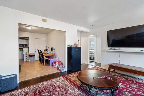 Living - 32 Daniels Ave, Vallejo, CA 94590 photo 2 of 3