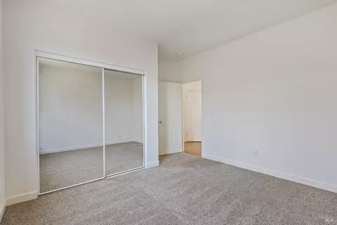 Bedroom - 6844 Sunriver Ln, Vallejo, CA 94591 photo 2 of 4