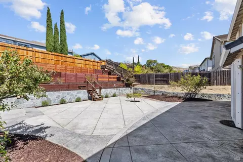 Exterior - 6844 Sunriver Ln, Vallejo, CA 94591 photo 4 of 5