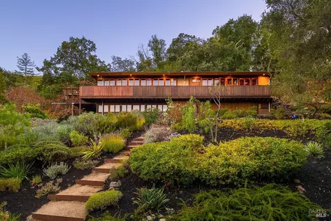 12 Indian Rd, San Rafael, CA 94903