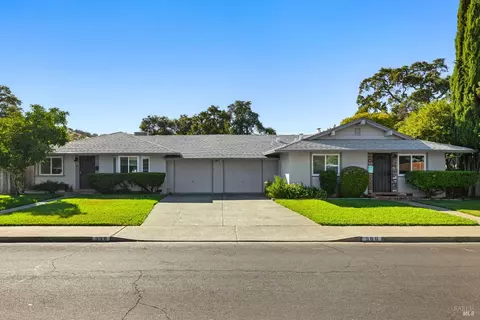 580-590 Edgewood Dr, Vacaville, CA 95688