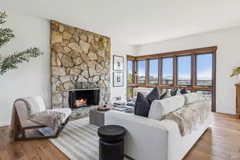11 Overhill Rd, Mill Valley, CA 94941