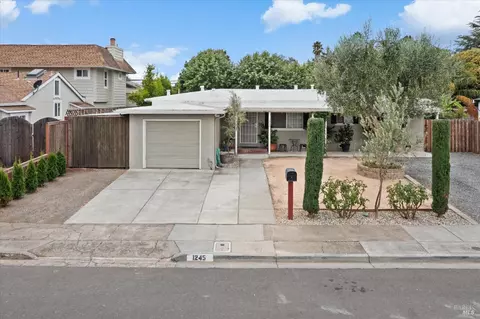1245 Olive St, Santa Rosa, CA 95407