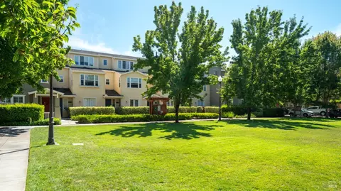Exterior - 7006 Santero Way, Cotati, CA 94931 photo 4 of 7