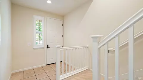 Entry Way - 7006 Santero Way, Cotati, CA 94931 photo 1 of 2