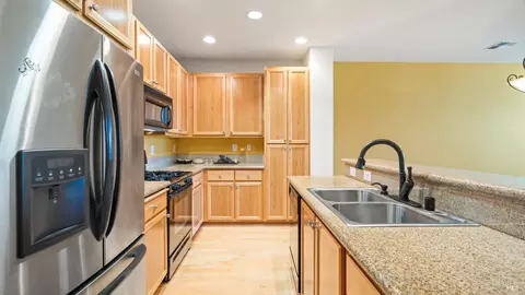 Kitchen - 7006 Santero Way, Cotati, CA 94931 photo 2 of 5