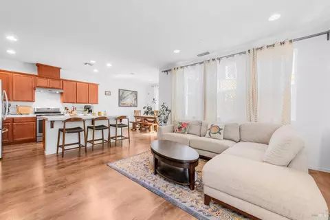 207 Beard St, Vacaville, CA 95688 photo 7