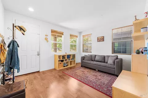 207 Beard St, Vacaville, CA 95688 photo 18