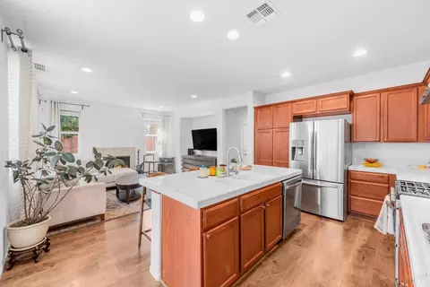 207 Beard St, Vacaville, CA 95688 photo 9