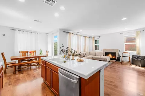 207 Beard St, Vacaville, CA 95688 photo 14