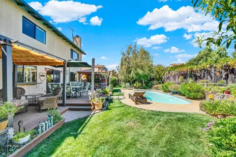 Exterior - 960 Suffolk Way, Fairfield, CA 94533 photo 14 of 36